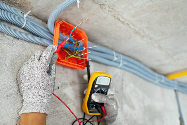 Best Affordable Emergency Electrician  in Diamondhead, MS